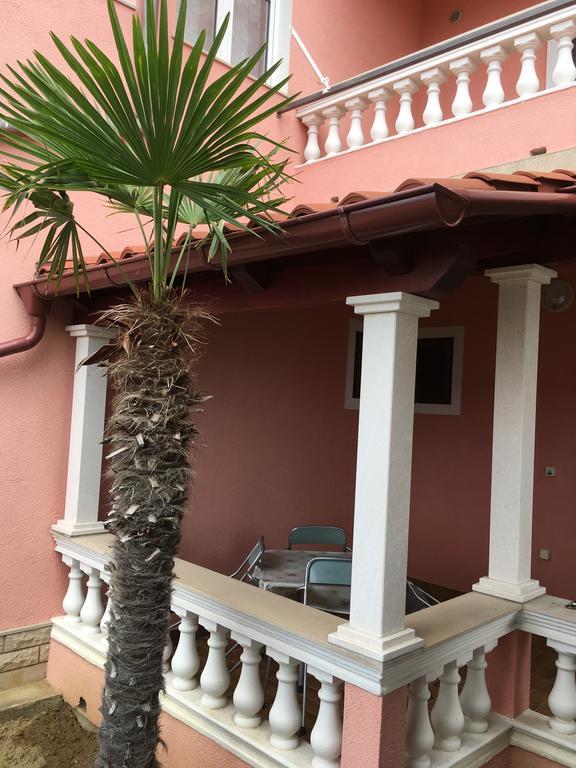 Apartments Banic Barbat na Rabu Экстерьер фото